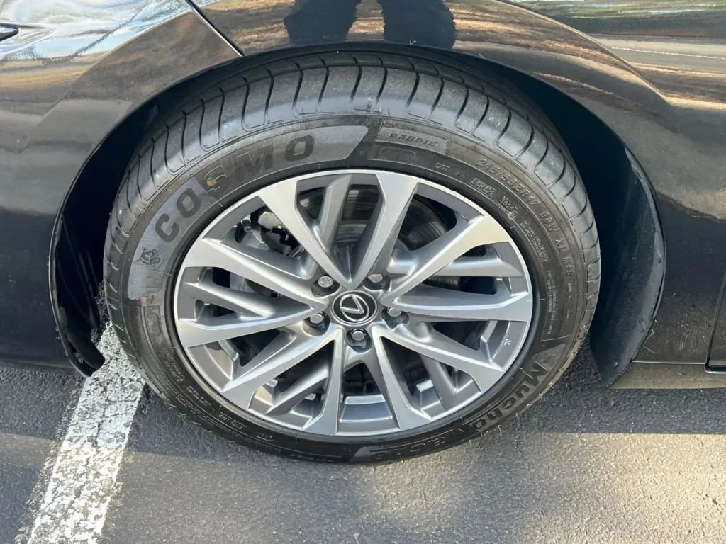 Used 2023 Lexus ES 350 w/ Accessory Package (Z1) FWD image 30