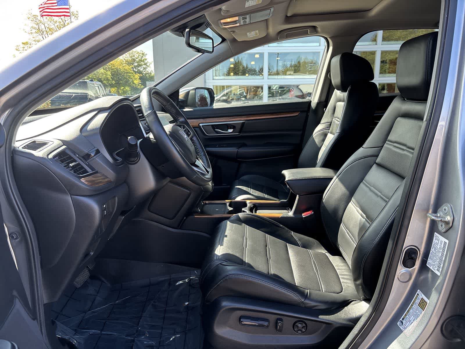 Used 2020 Honda CR-V Touring image 8