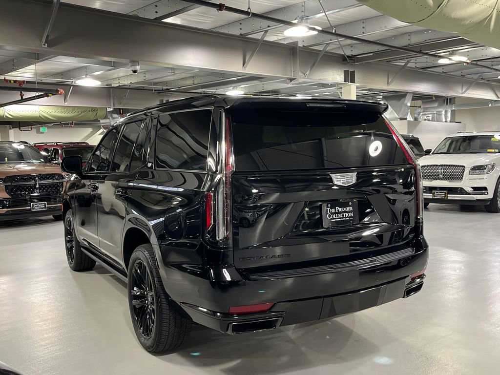 Used 2021 Cadillac Escalade Sport w/ Driver Assist Tech Package AWD/4WD image 4