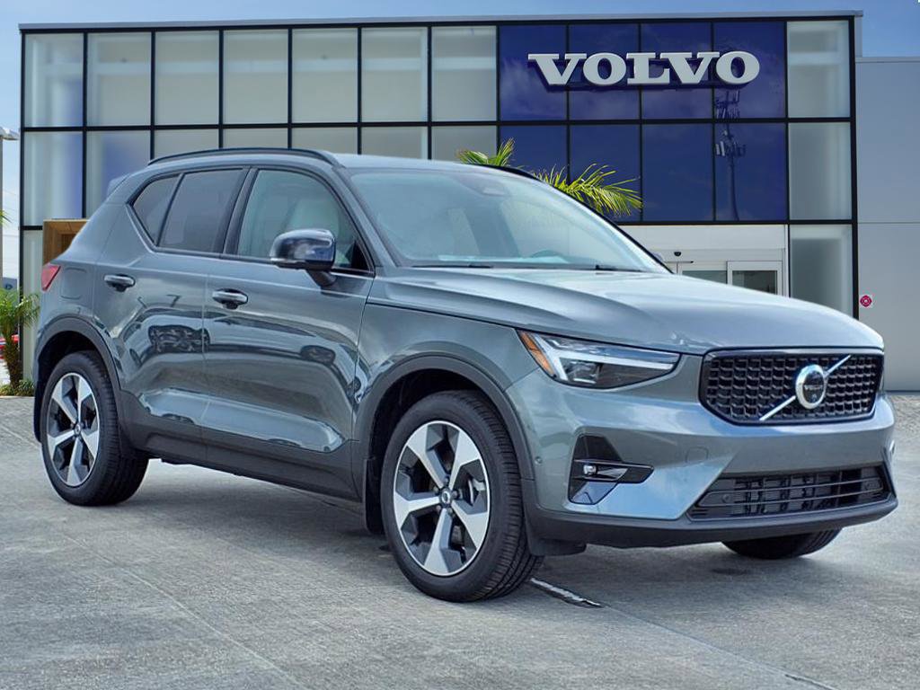 New 2026 Volvo XC40 B5 Plus w/ Protection Package Premier image 1