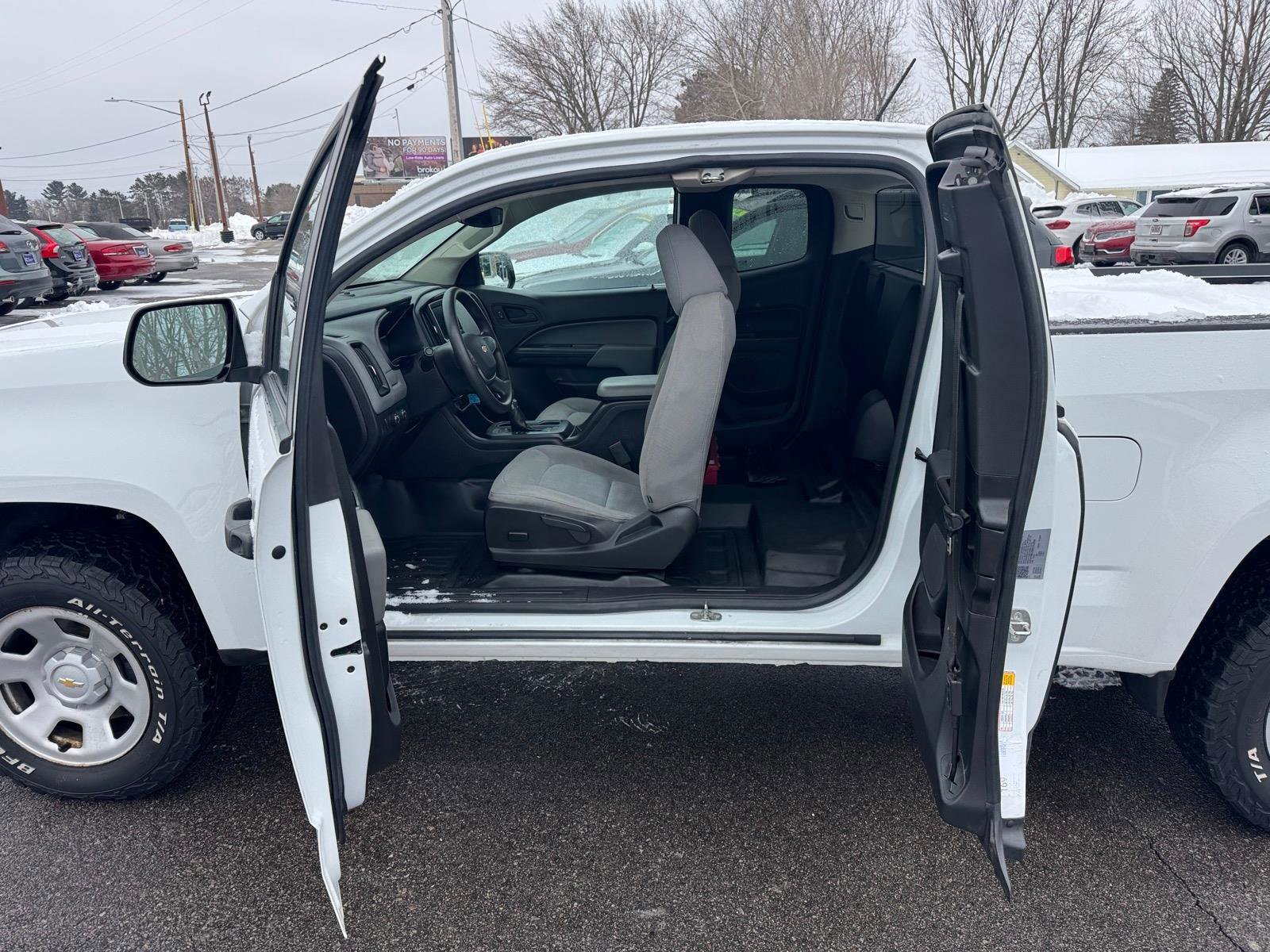 Used 2022 Chevrolet Colorado W/T w/ WT Convenience Package image 7