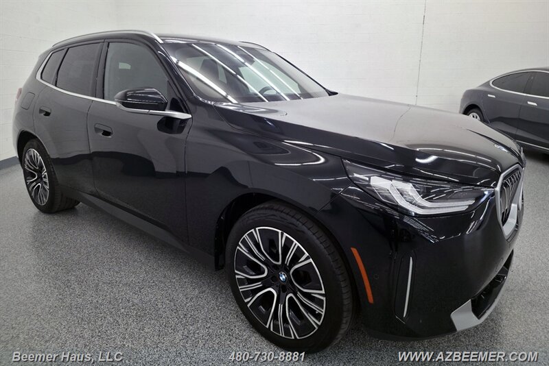 Used 2025 BMW X3 xDrive30i w/ Convenience Package AWD/4WD image 9