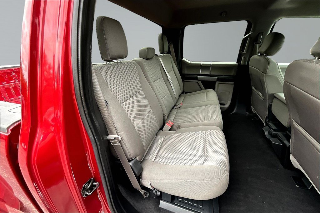 Certified 2019 Ford F450 XLT w/ XLT Premium Package AWD/4WD image 29
