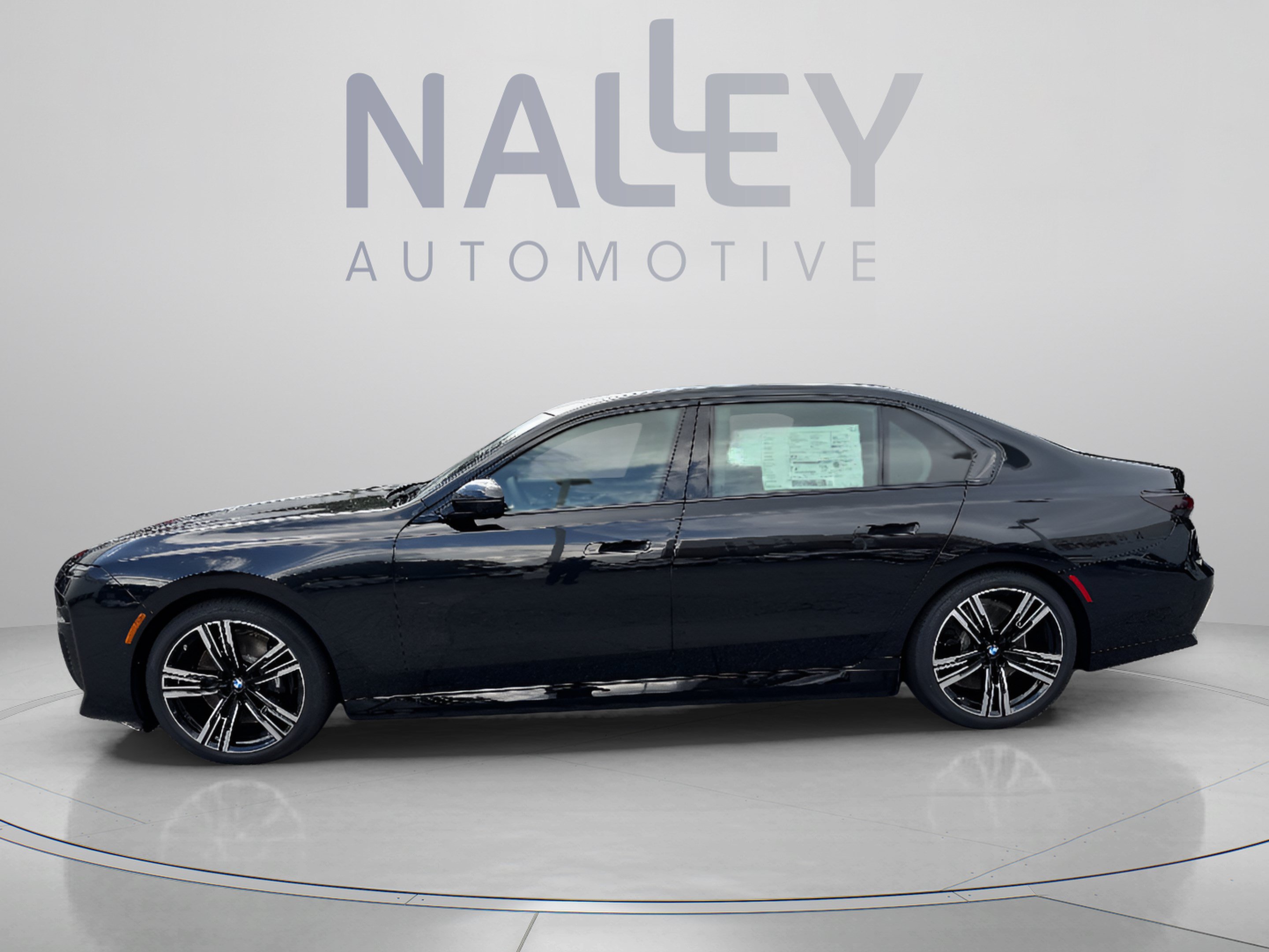 New 2026 BMW i7 eDrive50 w/ M Sport Package RWD image 2