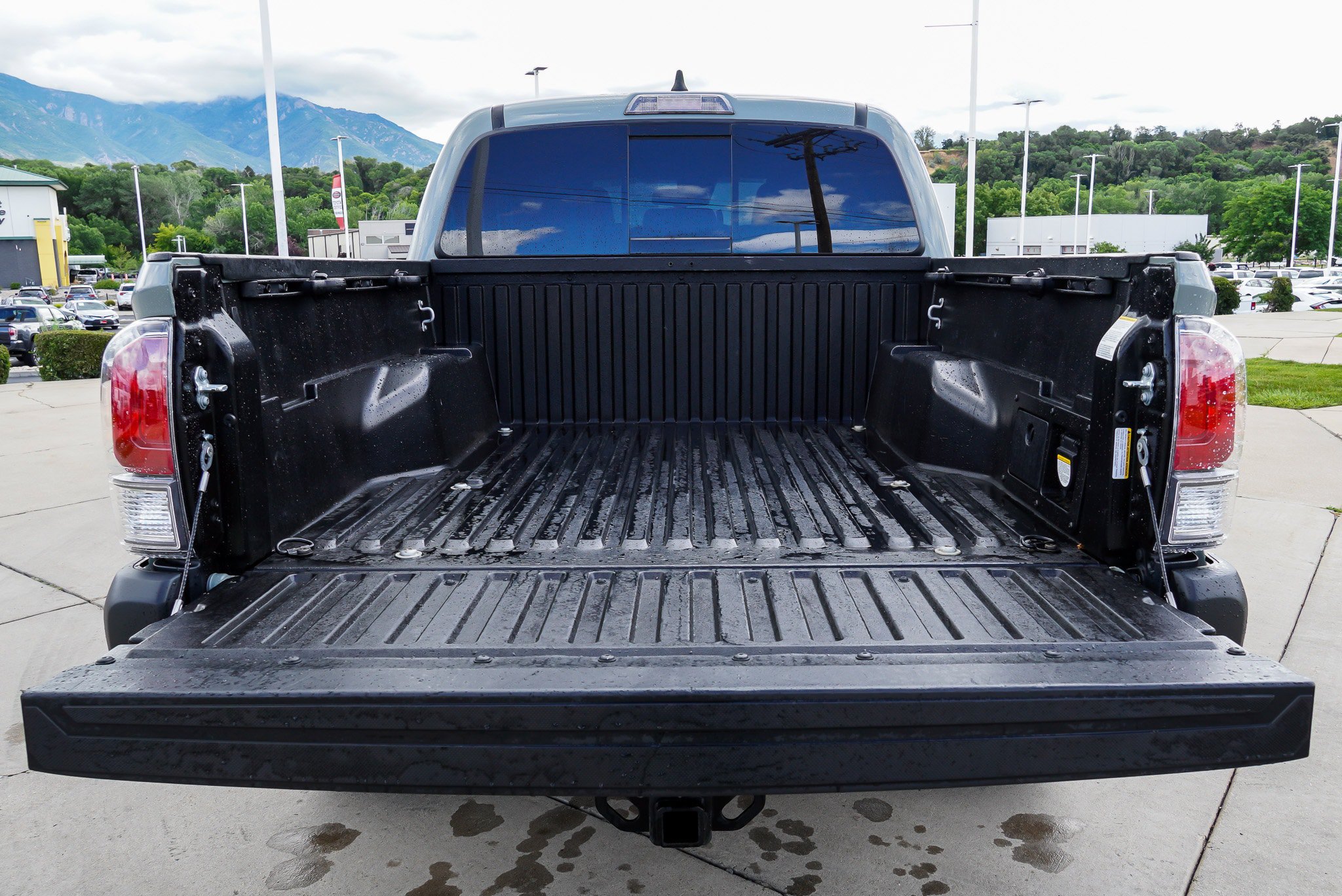 Certified 2022 Toyota Tacoma TRD Off-Road AWD/4WD image 14