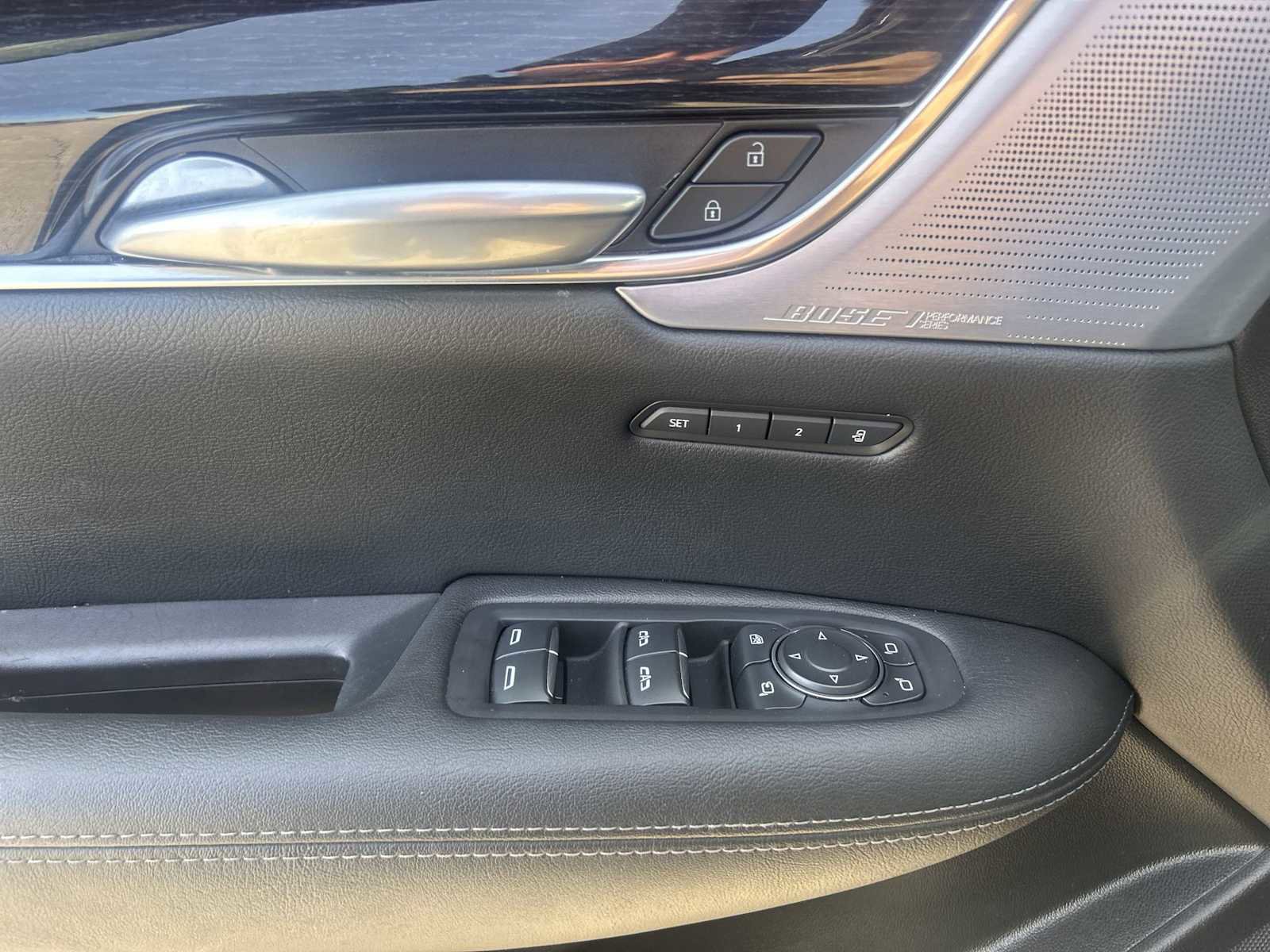 Certified 2025 Cadillac XT5 Premium Luxury image 24