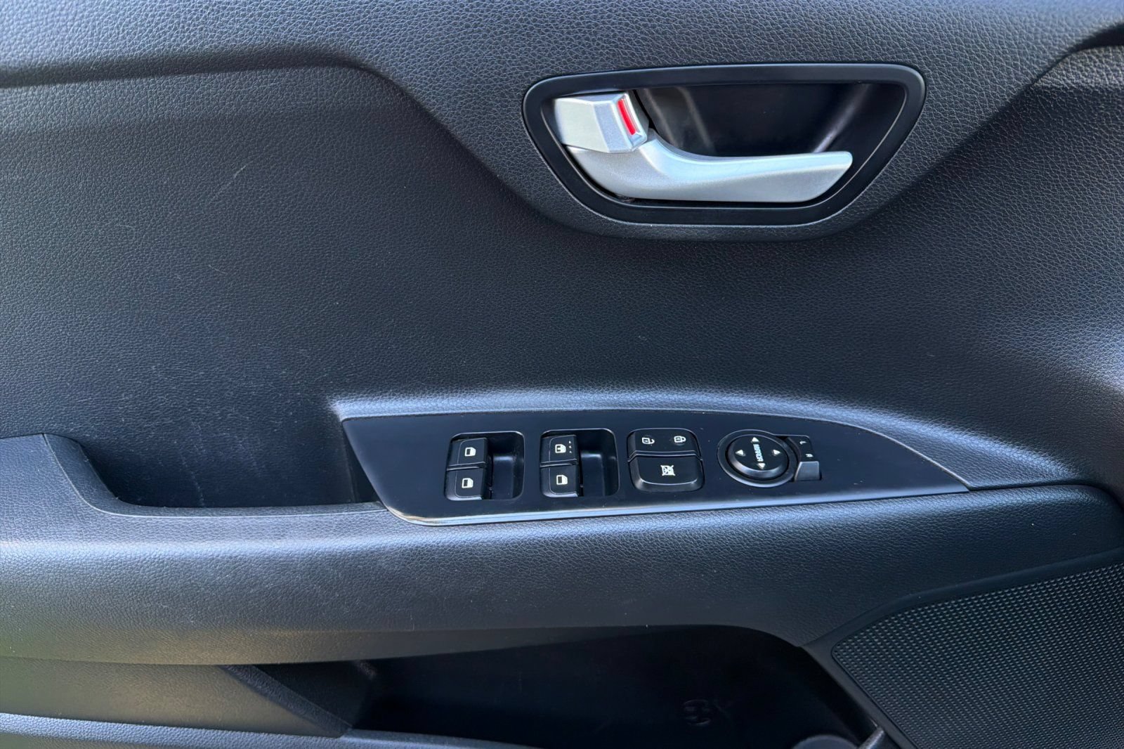 Used 2022 Kia Rio S FWD image 11