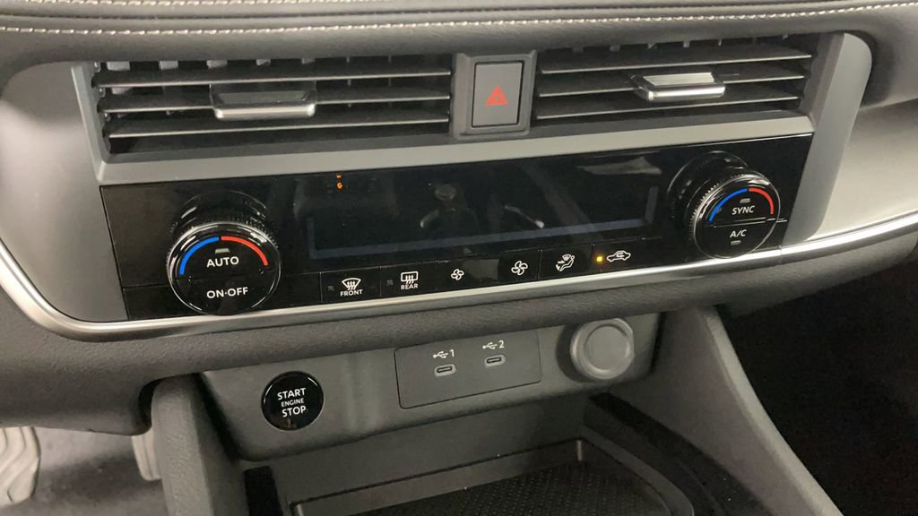 New 2025 Nissan Rogue SV image 20