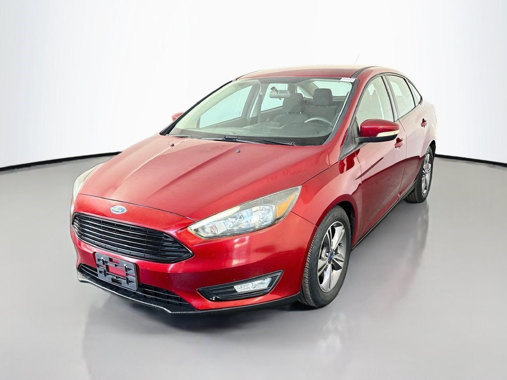 Used 2017 Ford Focus SE FWD image 4