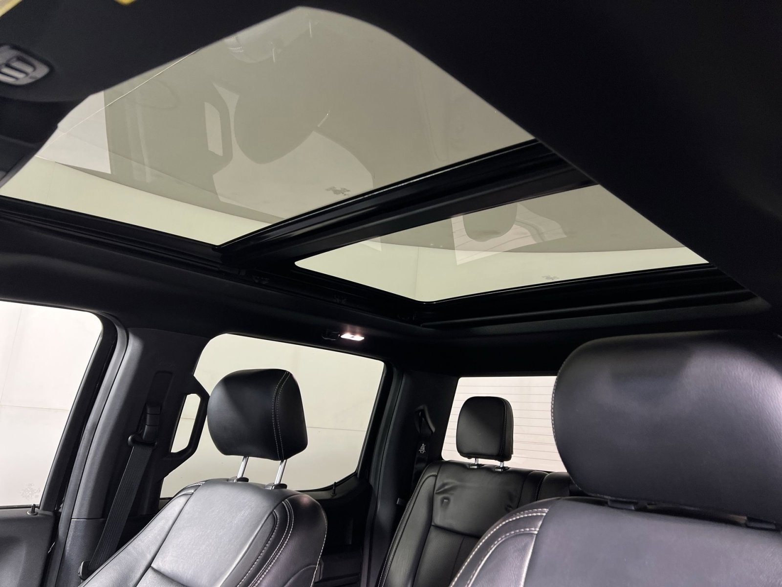 Used 2019 Ford F150 Lariat w/ Equipment Group 502A Luxury image 24