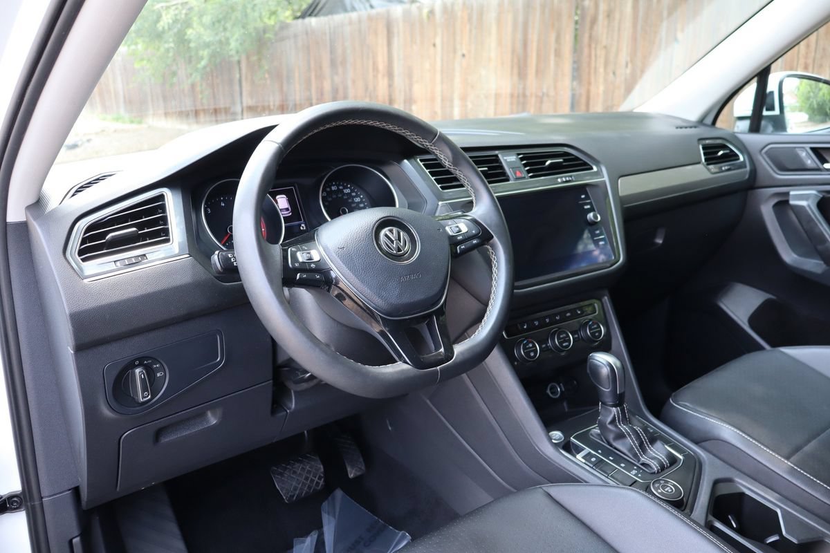 Used 2021 Volkswagen Tiguan SE AWD/4WD image 15