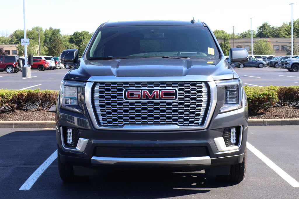 Used 2022 GMC Yukon XL Denali AWD/4WD image 2