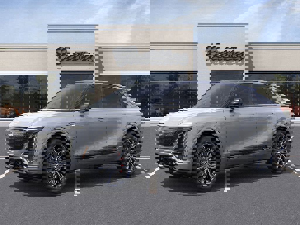 New 2026 Cadillac Lyriq V image 2