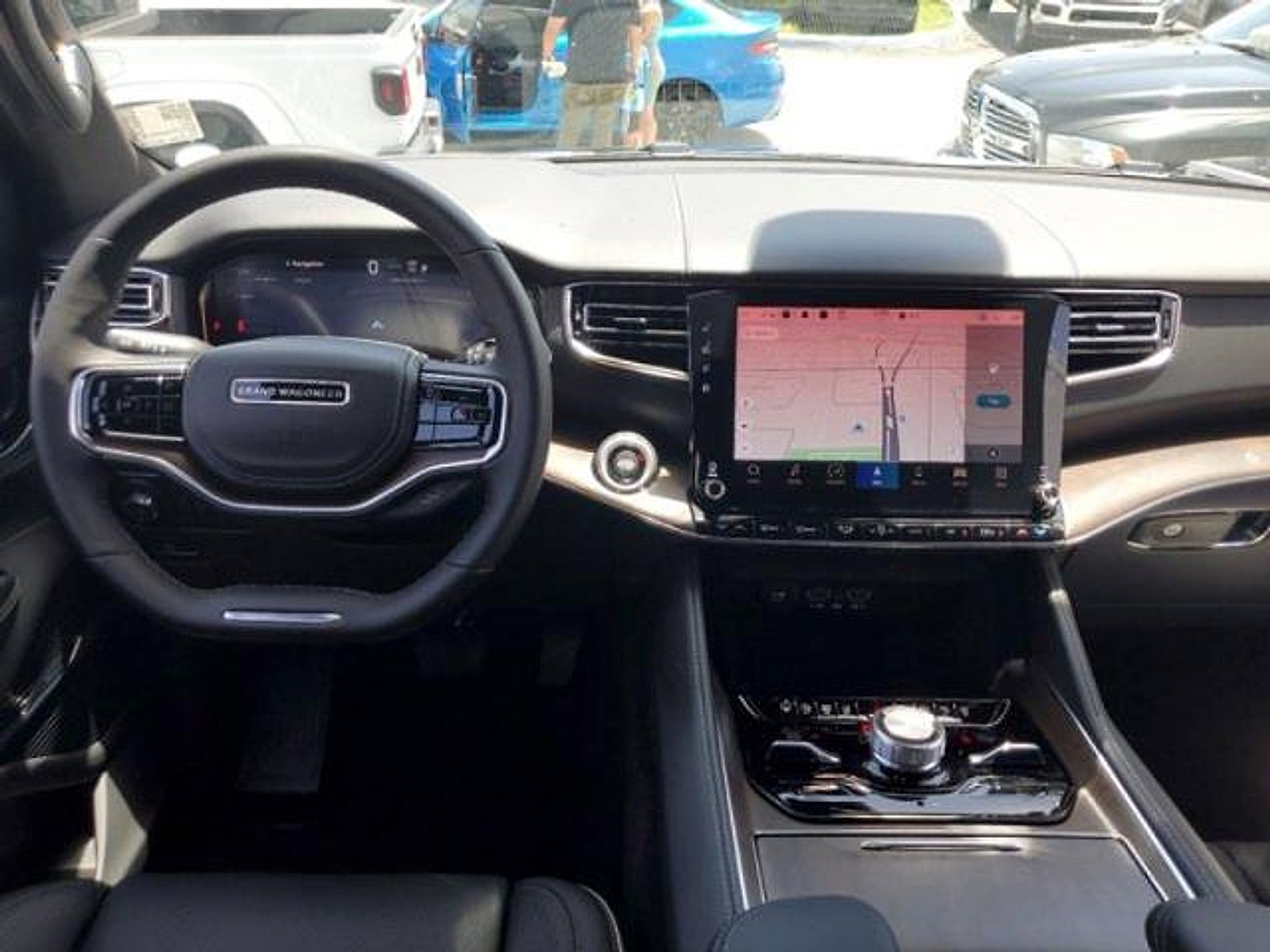 New 2023 Jeep Grand Wagoneer Series II w/ Premium Group II AWD/4WD image 10