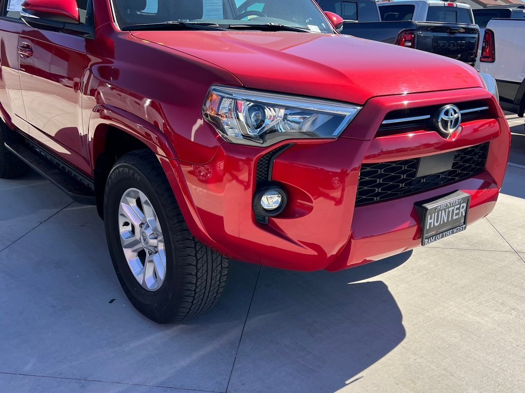 Used 2022 Toyota 4Runner SR5 Premium image 10