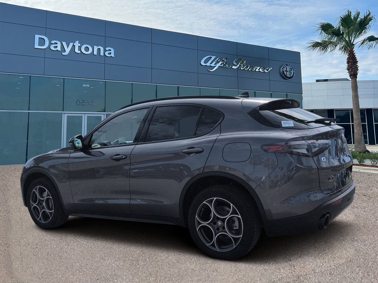 New 2026 Alfa Romeo Stelvio Sprint AWD/4WD image 5