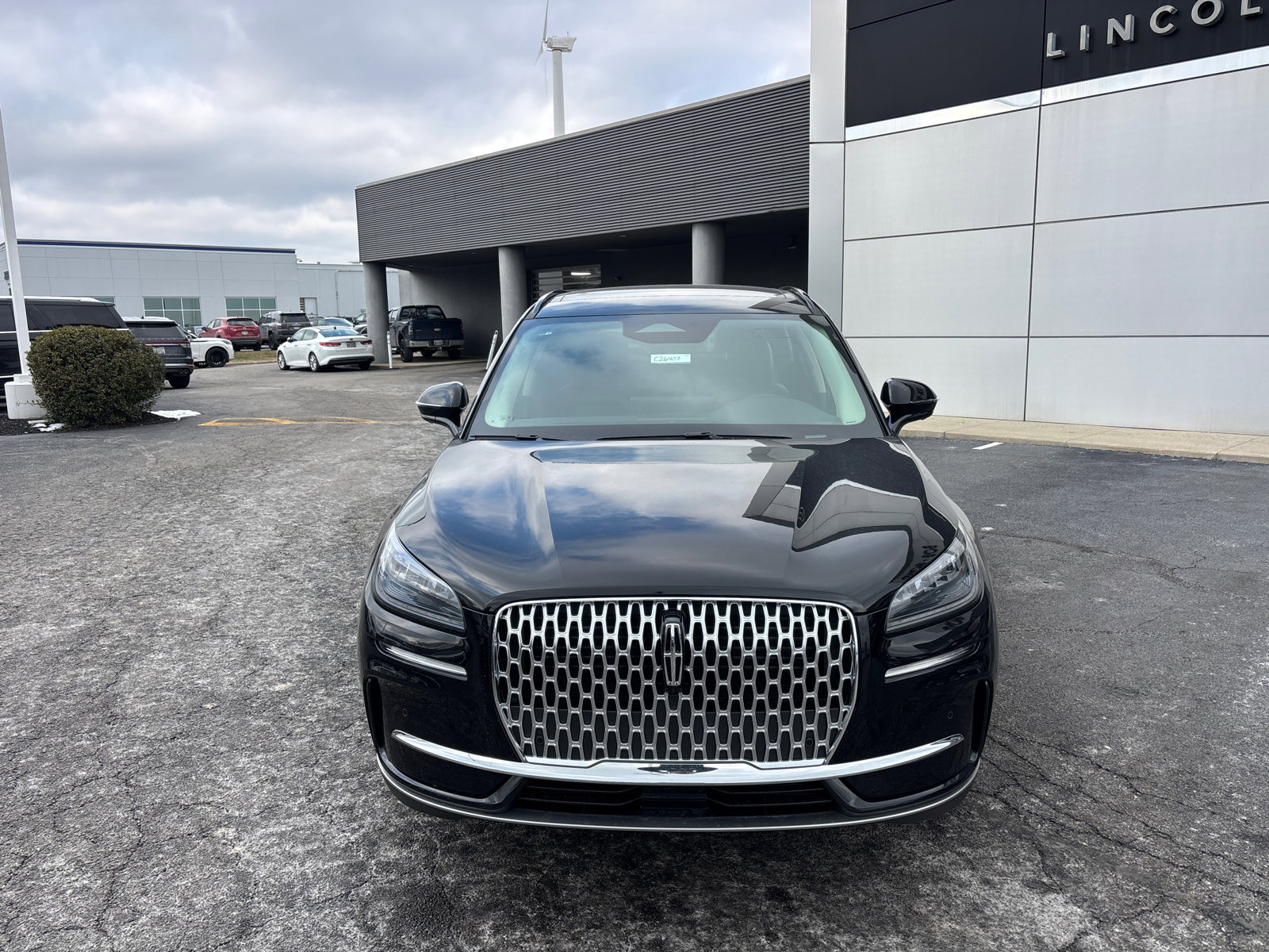 New 2026 Lincoln Corsair Premiere image 2