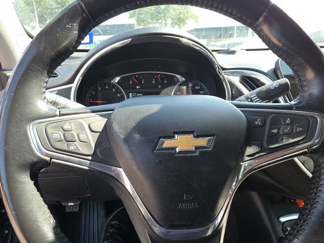Used 2016 Chevrolet Malibu LT FWD image 9