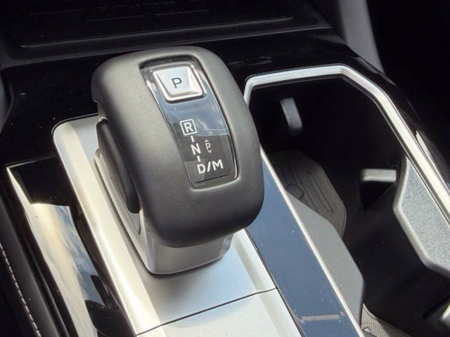 New 2026 Mitsubishi Outlander SE FWD image 12