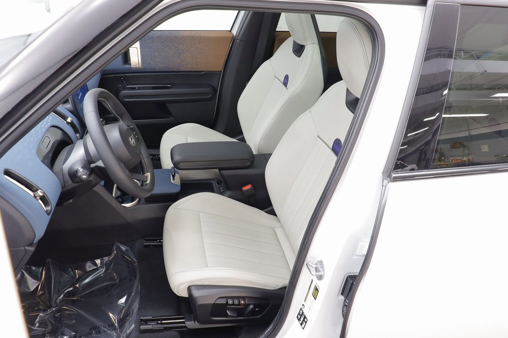 Certified 2025 MINI Cooper Countryman S w/ Comfort Package Max image 12