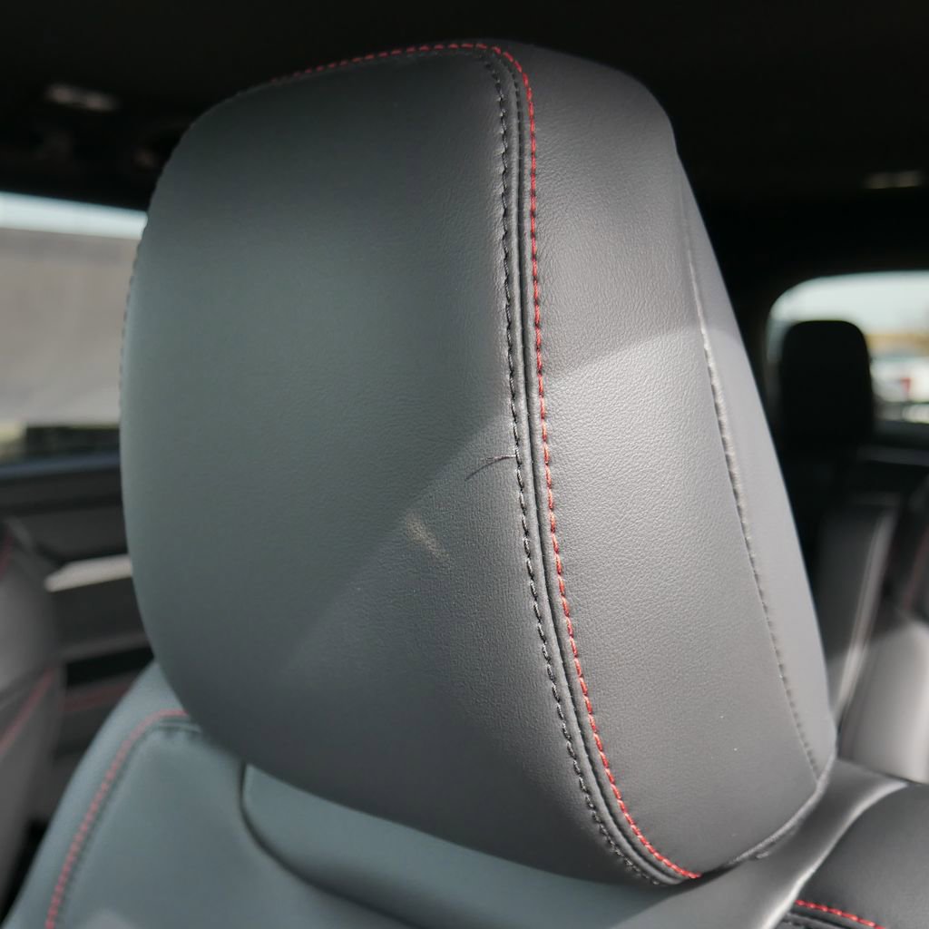 New 2026 Ford Explorer ST-Line image 28