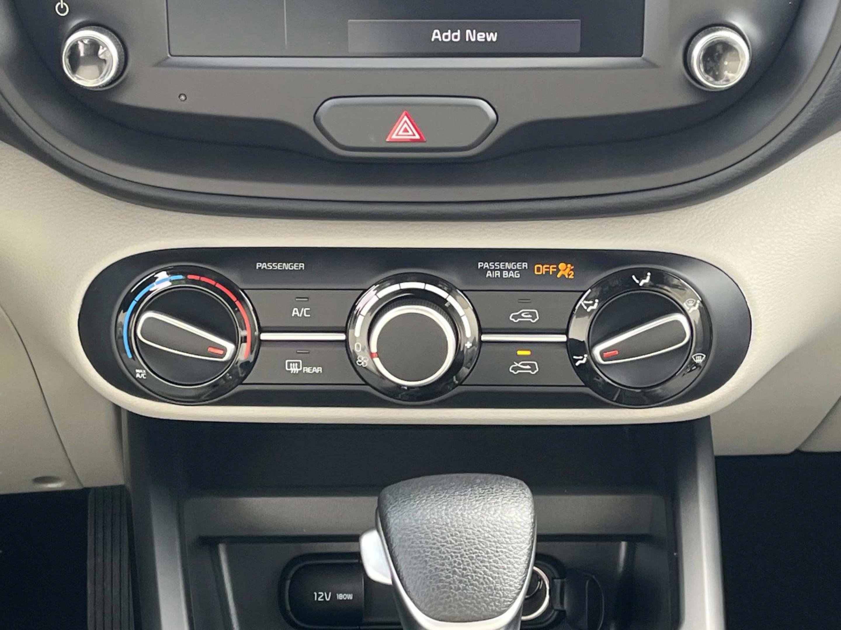 New 2025 Kia Soul LX w/ LX Technology Package image 15