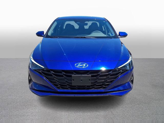Used 2023 Hyundai Elantra SEL FWD image 2