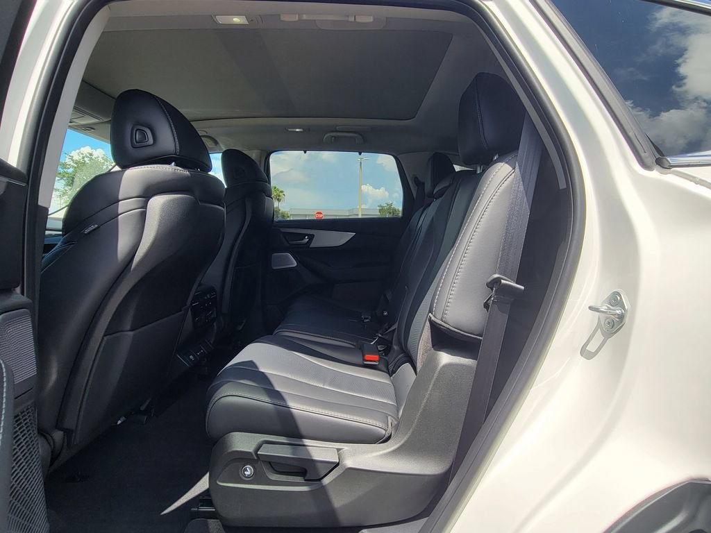Certified 2026 Acura MDX w/ Technology Package FWD image 13