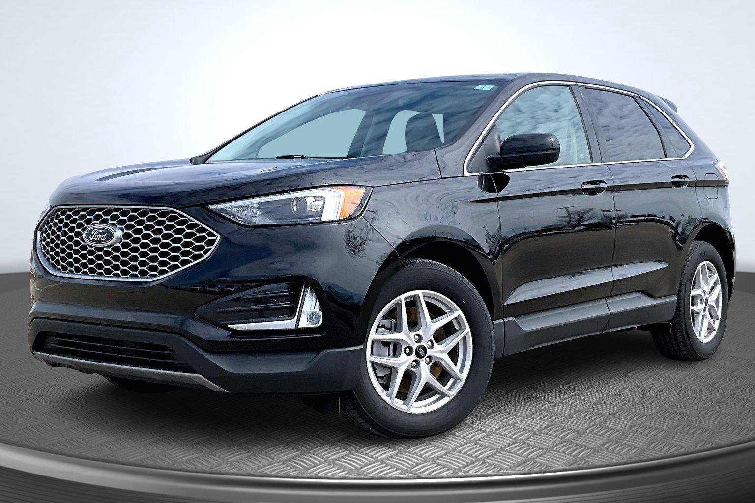 Used 2024 Ford Edge SEL w/ Convenience Package