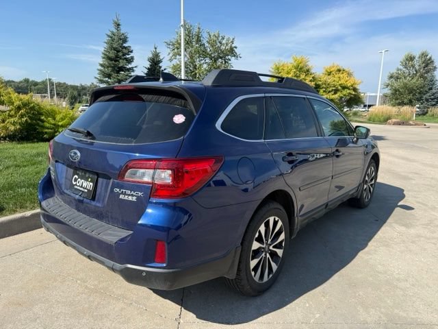 Used 2017 Subaru Outback 2.5i Limited AWD/4WD image 3