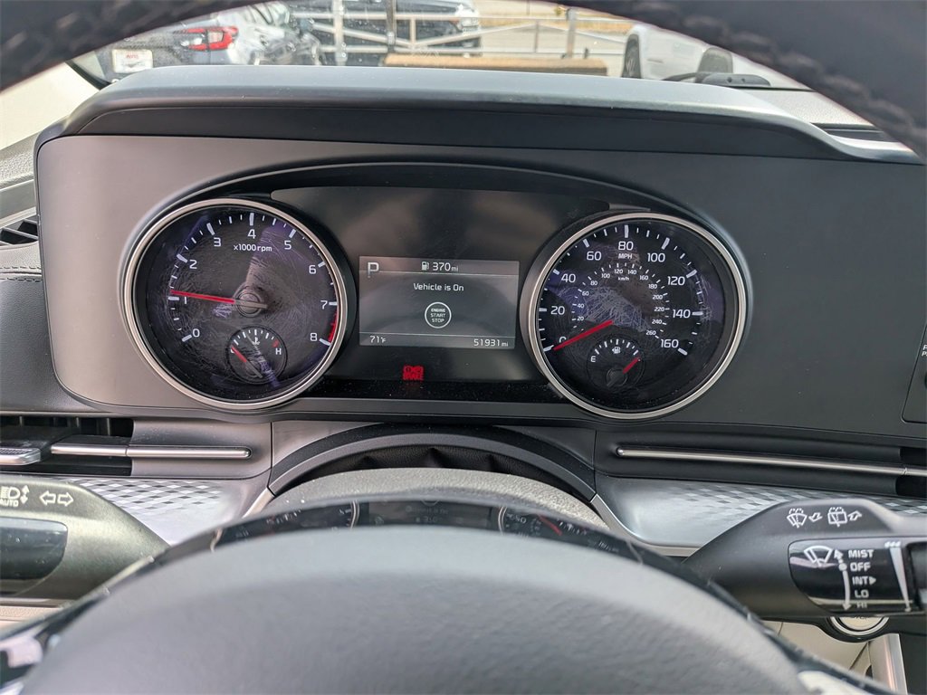 Used 2024 Kia Carnival LX image 21