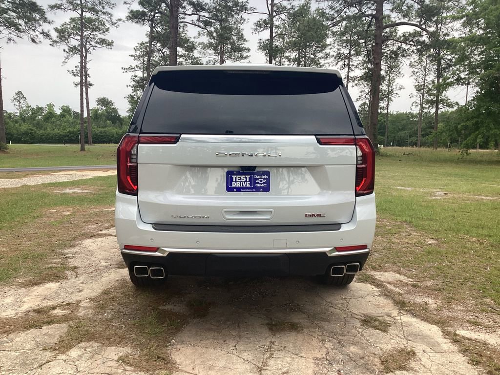 New 2026 GMC Yukon XL Denali w/ Denali Reserve Package RWD image 3