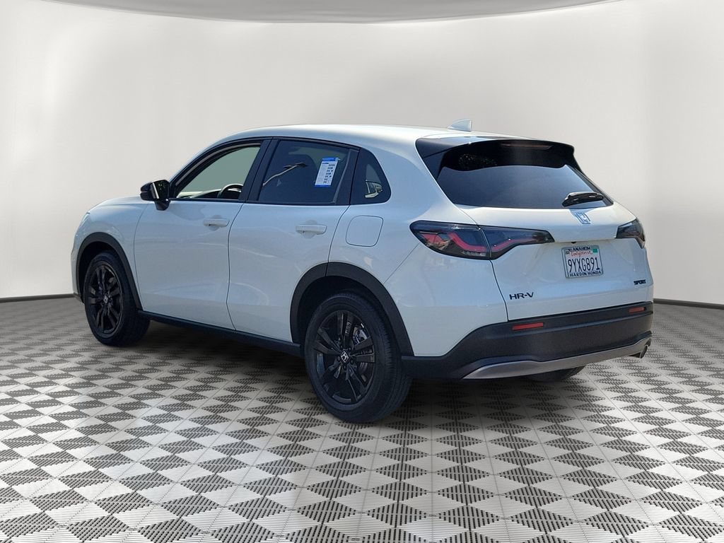 Certified 2027 Honda HR-V Sport image 4
