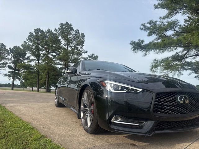 Used 2018 INFINITI Q60 Red Sport 400 w/ Pro Active Package RWD image 24