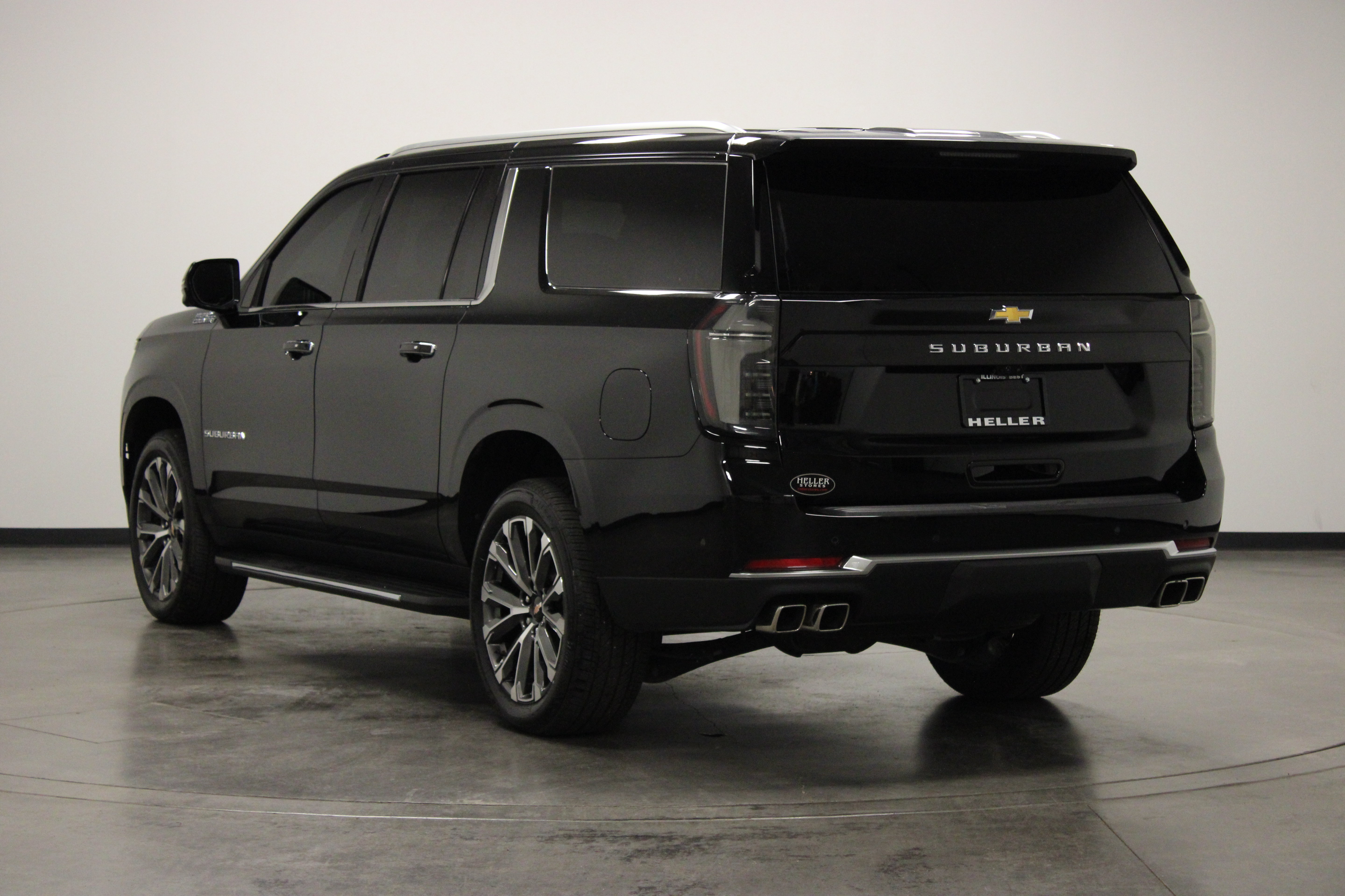 Used 2026 Chevrolet Suburban High Country w/ Sun And Tow Package AWD/4WD image 6
