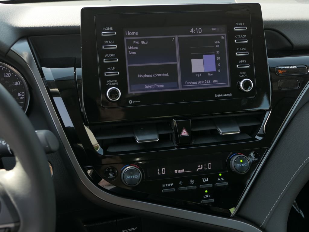 Used 2022 Toyota Camry SE w/ Convenience Package FWD image 19