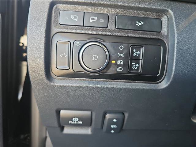 Certified 2024 Ford F250 Lariat w/ Black Appearance Package image 18