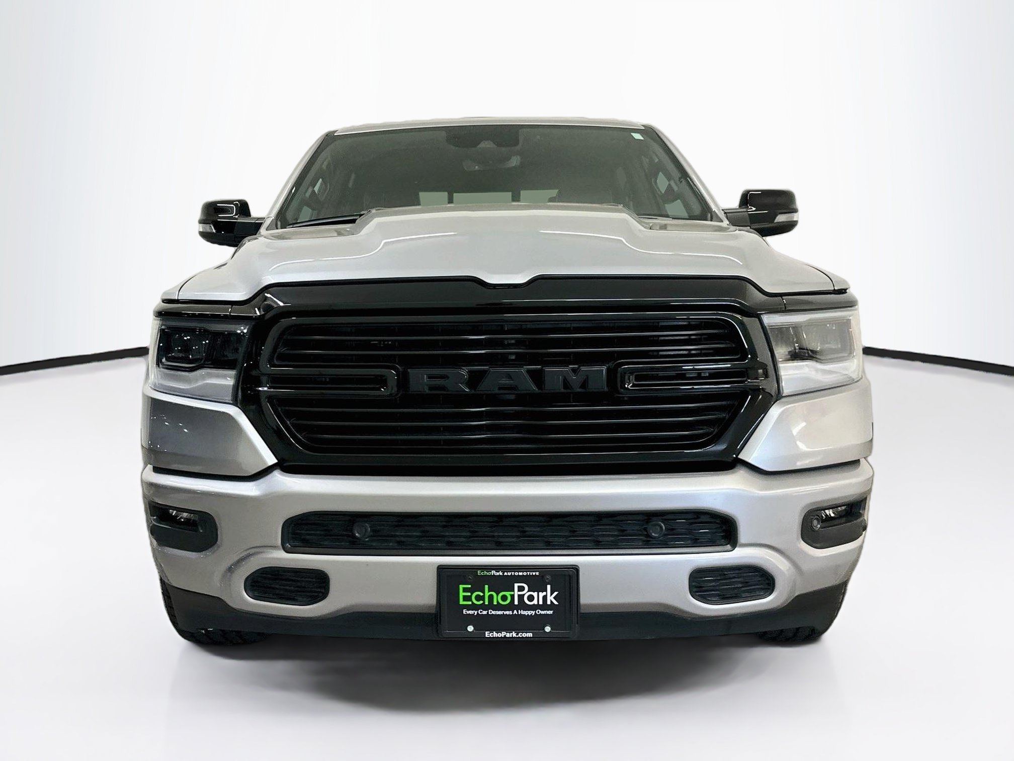 Used 2024 RAM 1500 Laramie AWD/4WD image 2