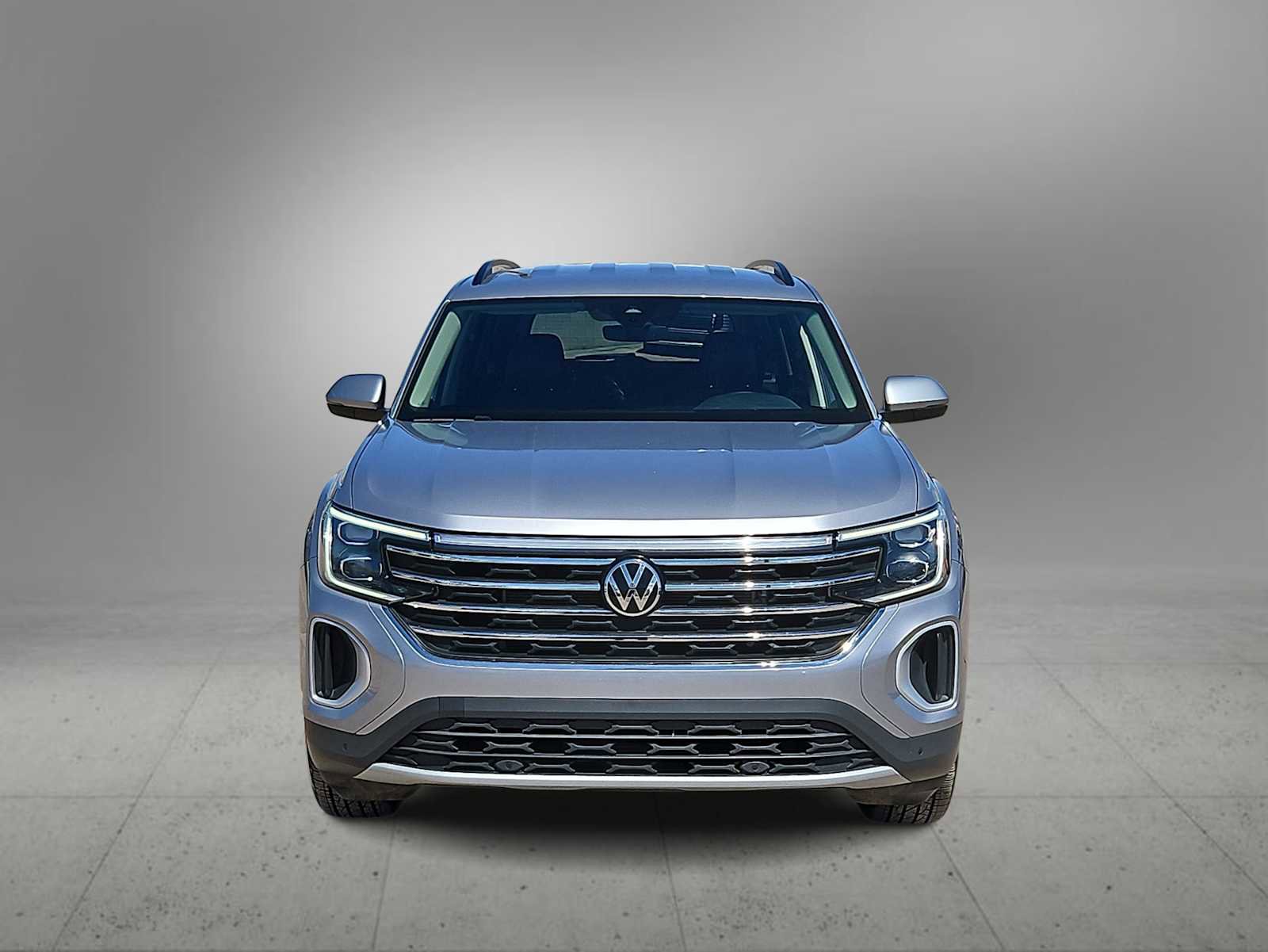 Used 2024 Volkswagen Atlas SE AWD/4WD image 3