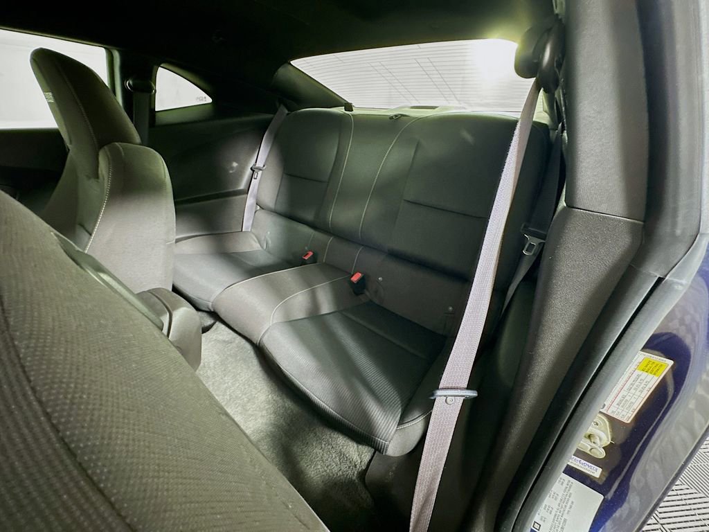 Used 2011 Chevrolet Camaro SS RWD image 25