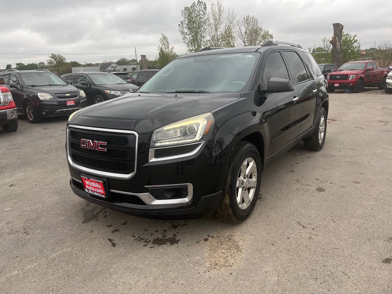 Used 2016 GMC Acadia SLE FWD image 1