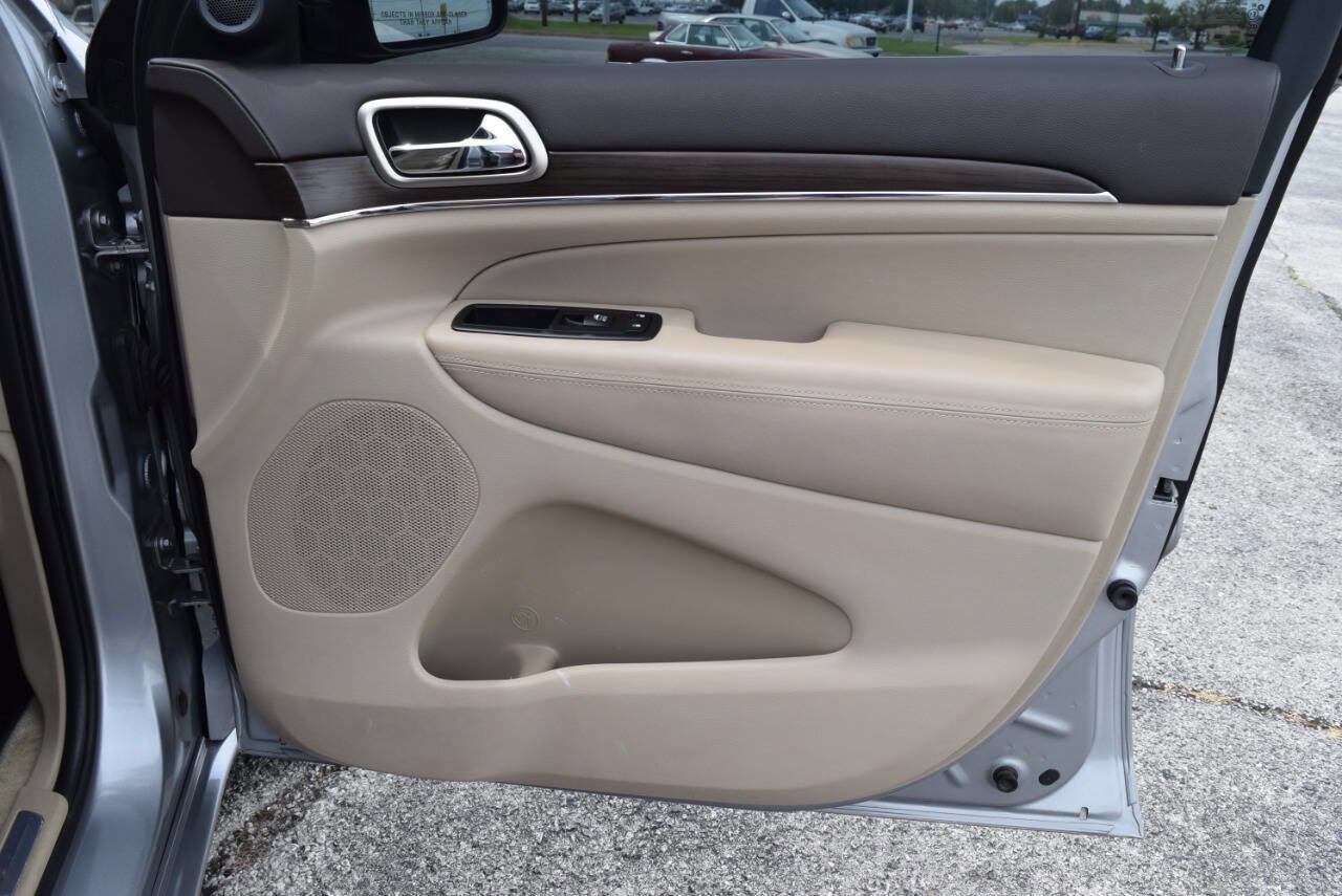 Used 2015 Jeep Grand Cherokee Overland image 57