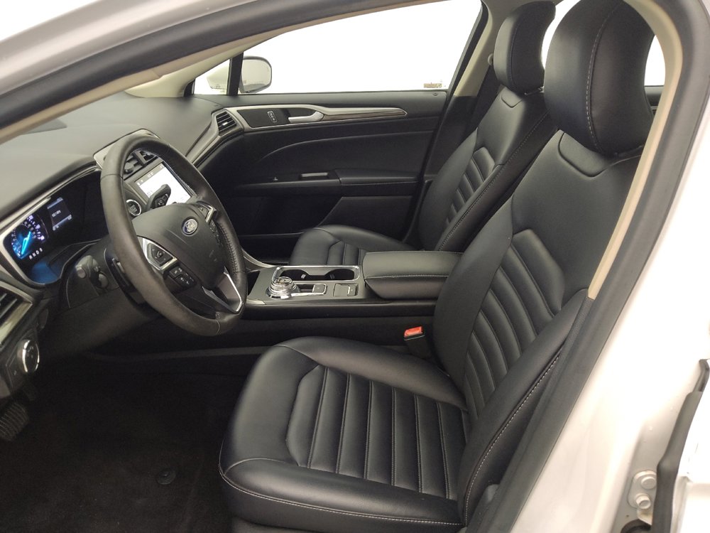 Used 2019 Ford Fusion SEL FWD image 17