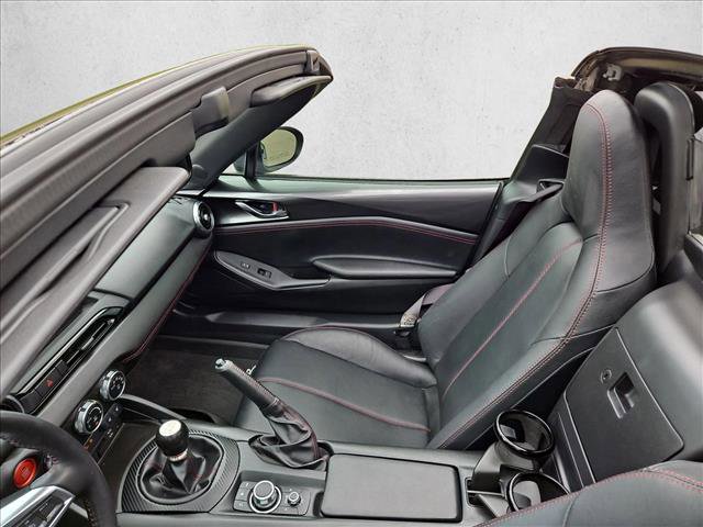 Used 2019 MAZDA MX-5 Miata RF Grand Touring w/ GT-S Package RWD image 5