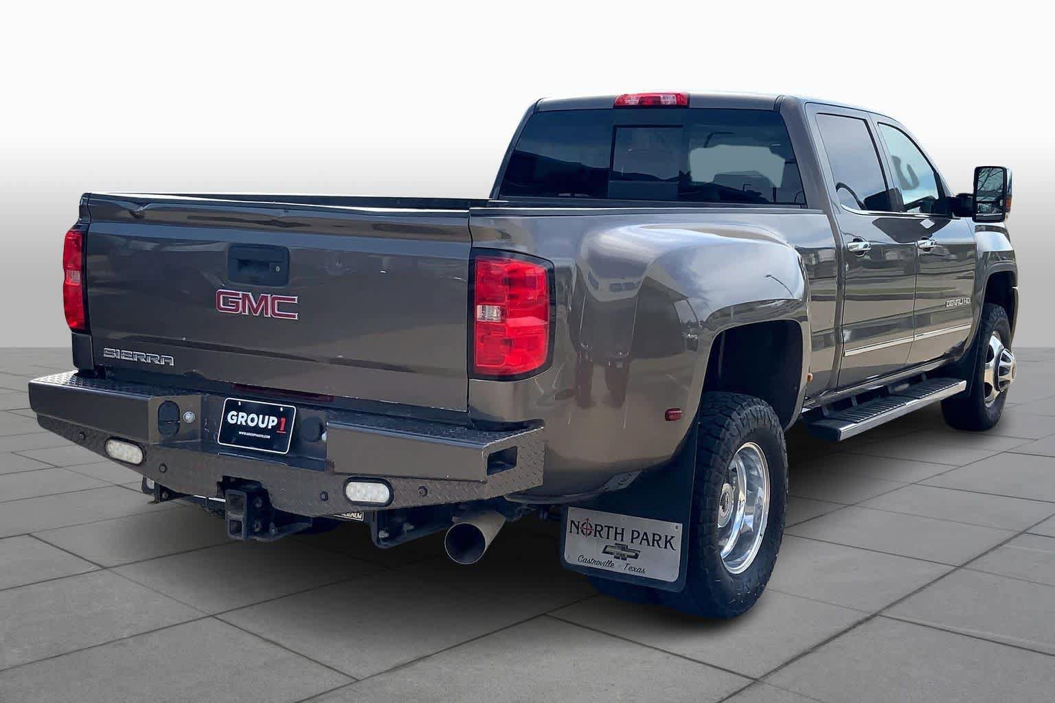 Used 2015 GMC Sierra 3500 Denali w/ Duramax Plus Package image 12