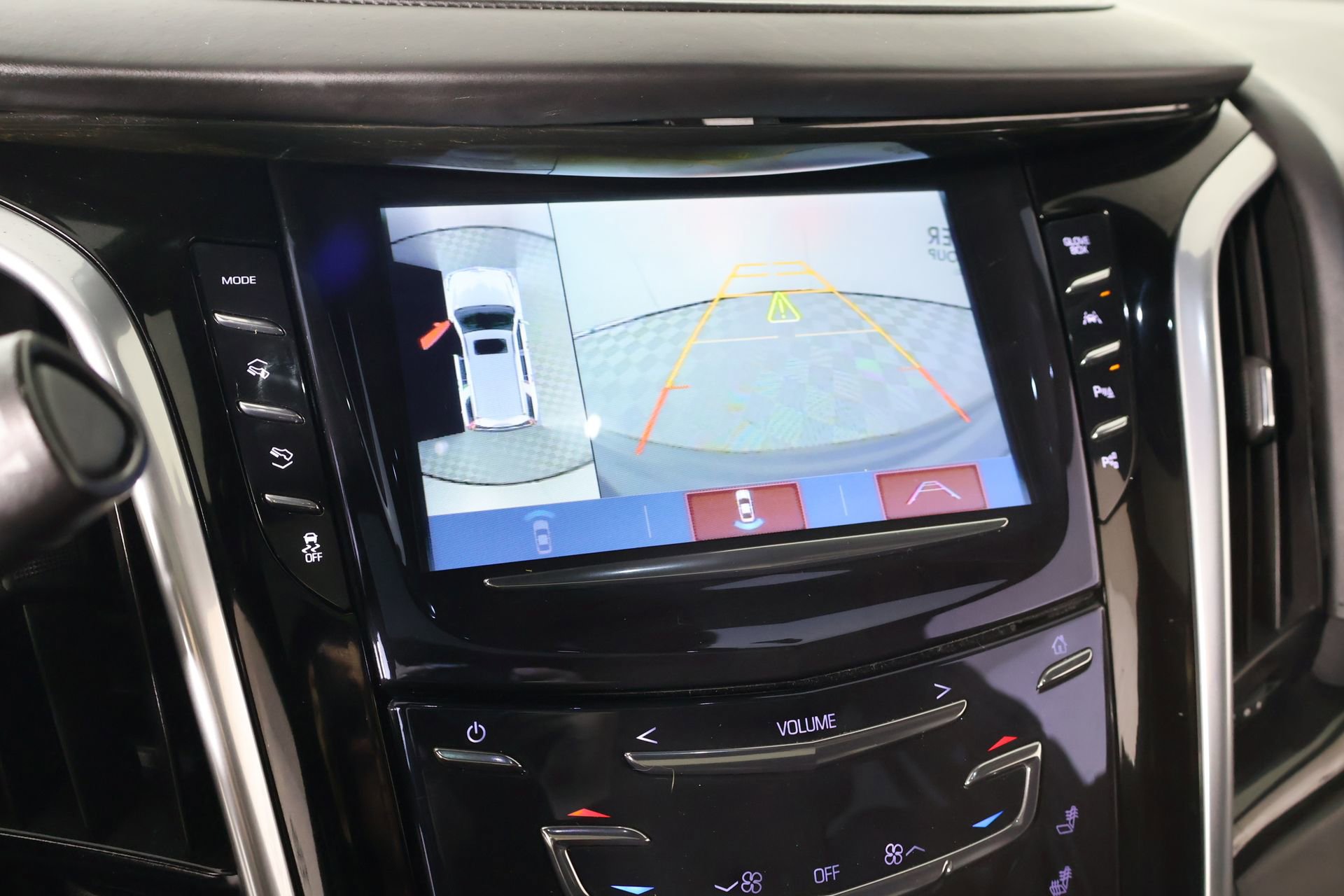 Used 2020 Cadillac Escalade Platinum AWD/4WD image 6