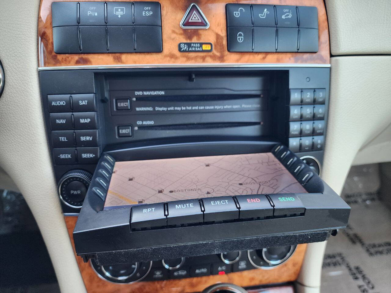 Used 2005 Mercedes-Benz CLK 320 Coupe image 40