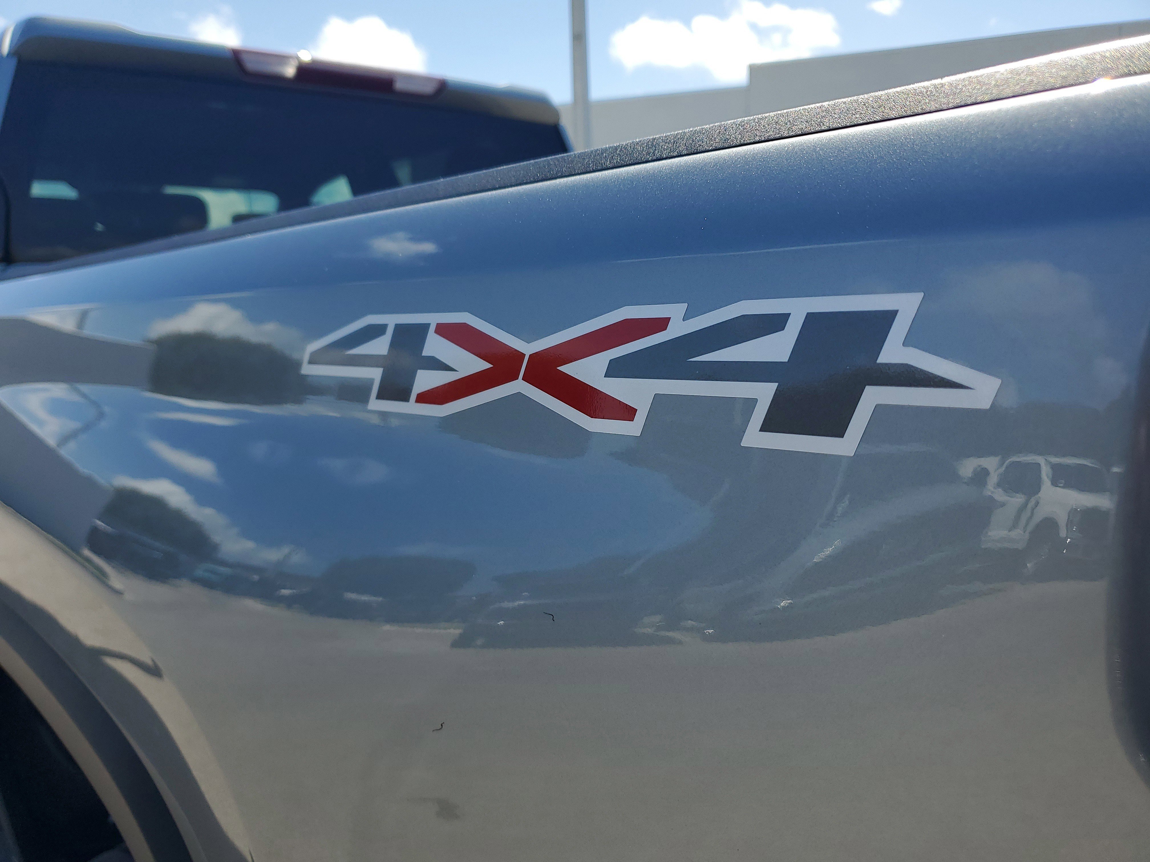 Used 2024 Chevrolet Silverado 2500 LT image 30