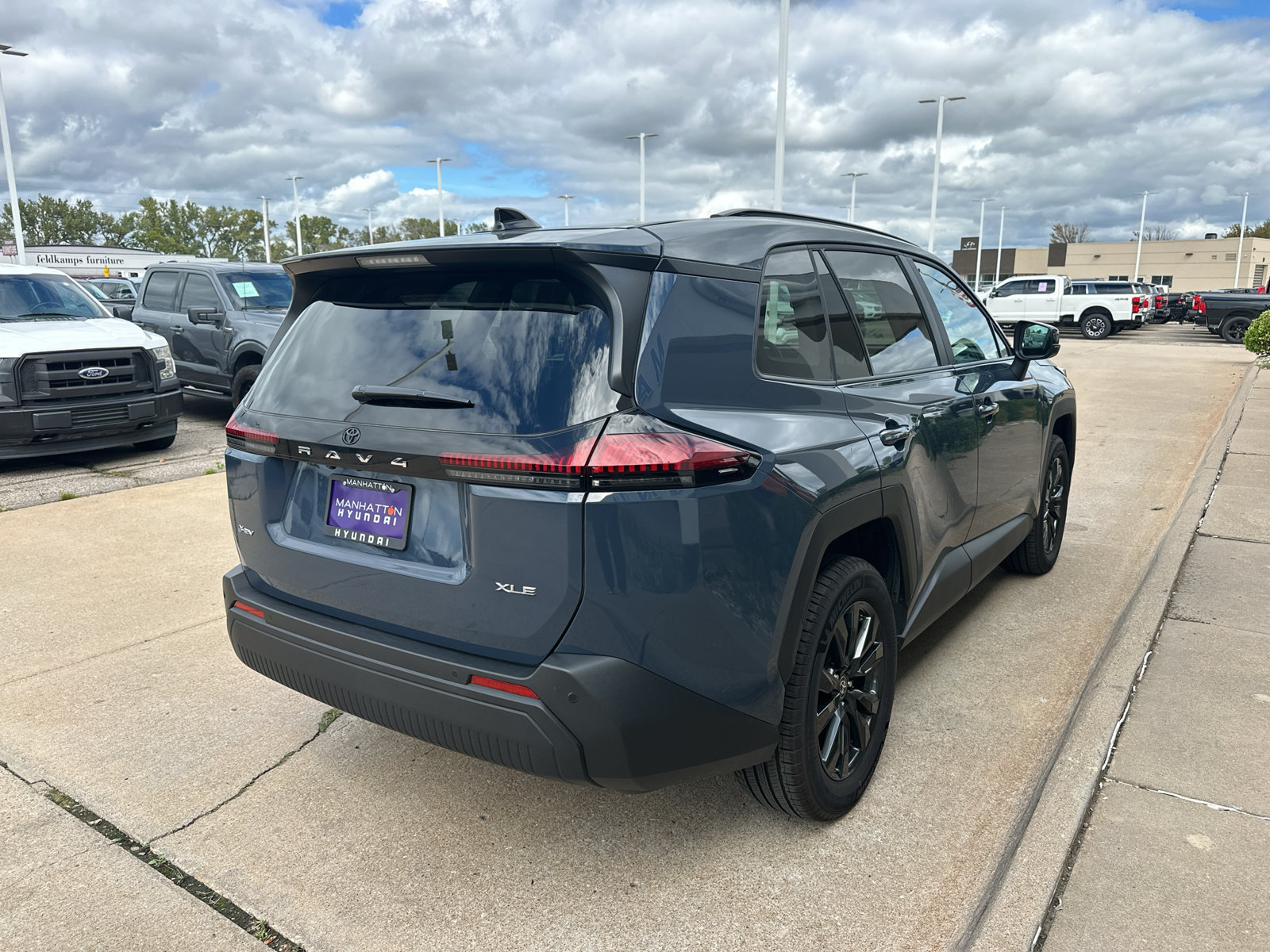 Used 2026 Toyota RAV4 XLE Premium FWD image 10