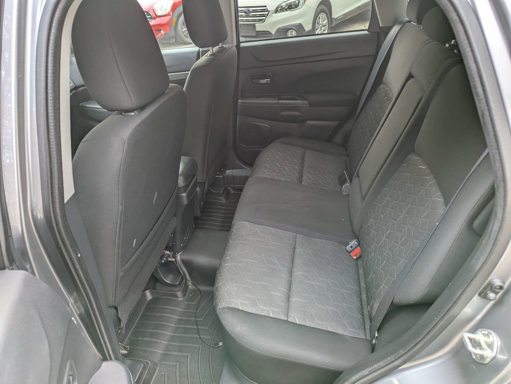 Used 2020 Mitsubishi Outlander Sport ES image 7